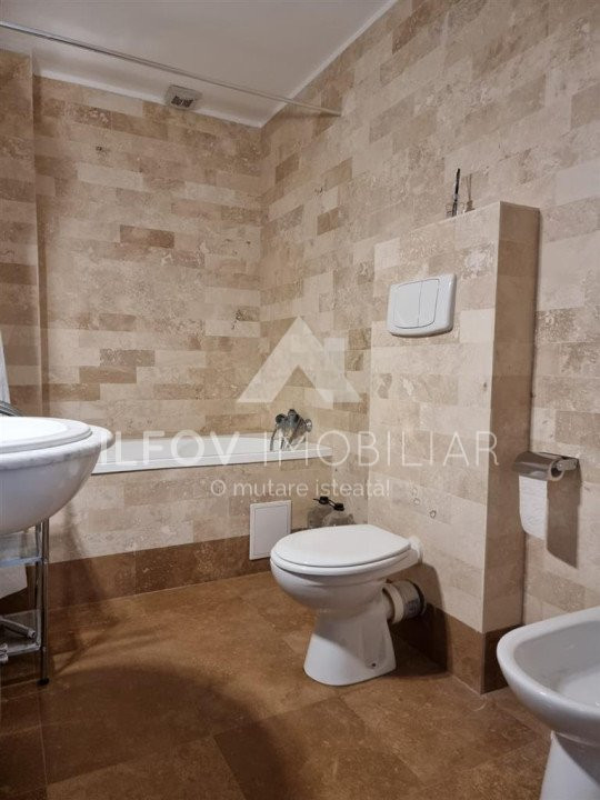 Apartament 3 camere Otopeni acces piscina interioara lift confort sporit