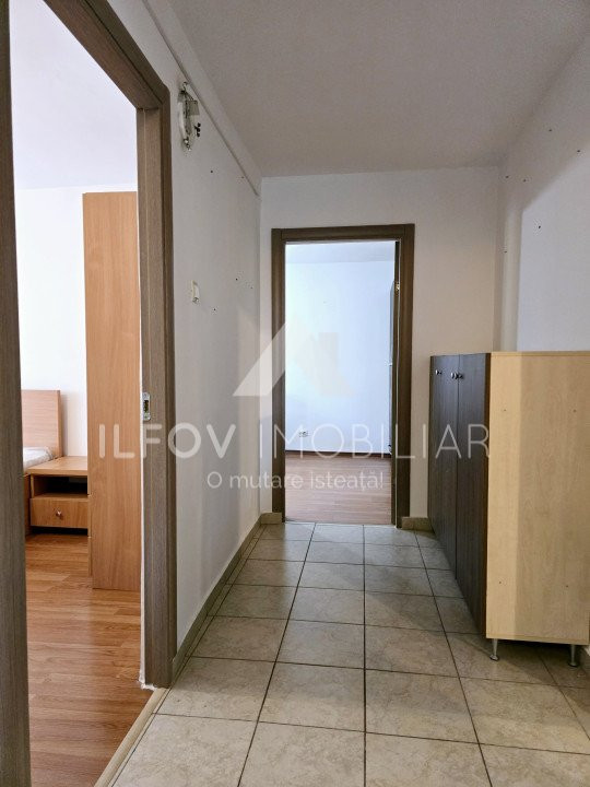 Apartament 4 camere central Otopeni, 101mp, et.1, centrala