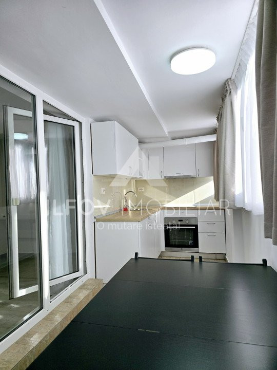 Apartament 3 camere central Otopeni, 82mp, centrala, parcare