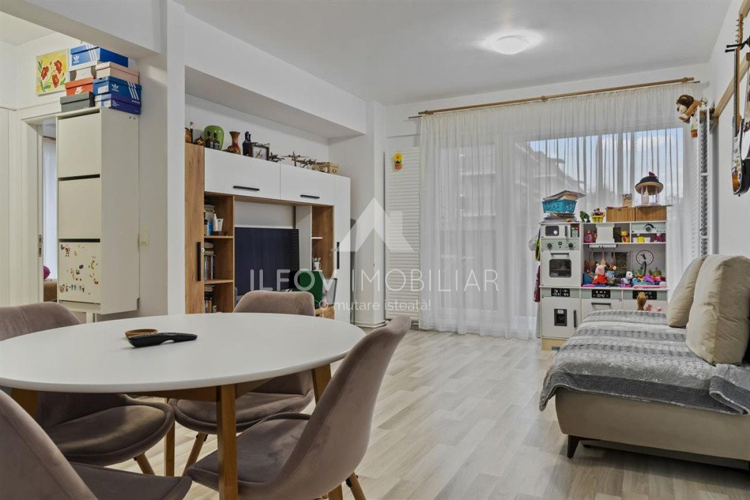 Apartament 2 camere cu curte si 2 parcari Otopeni